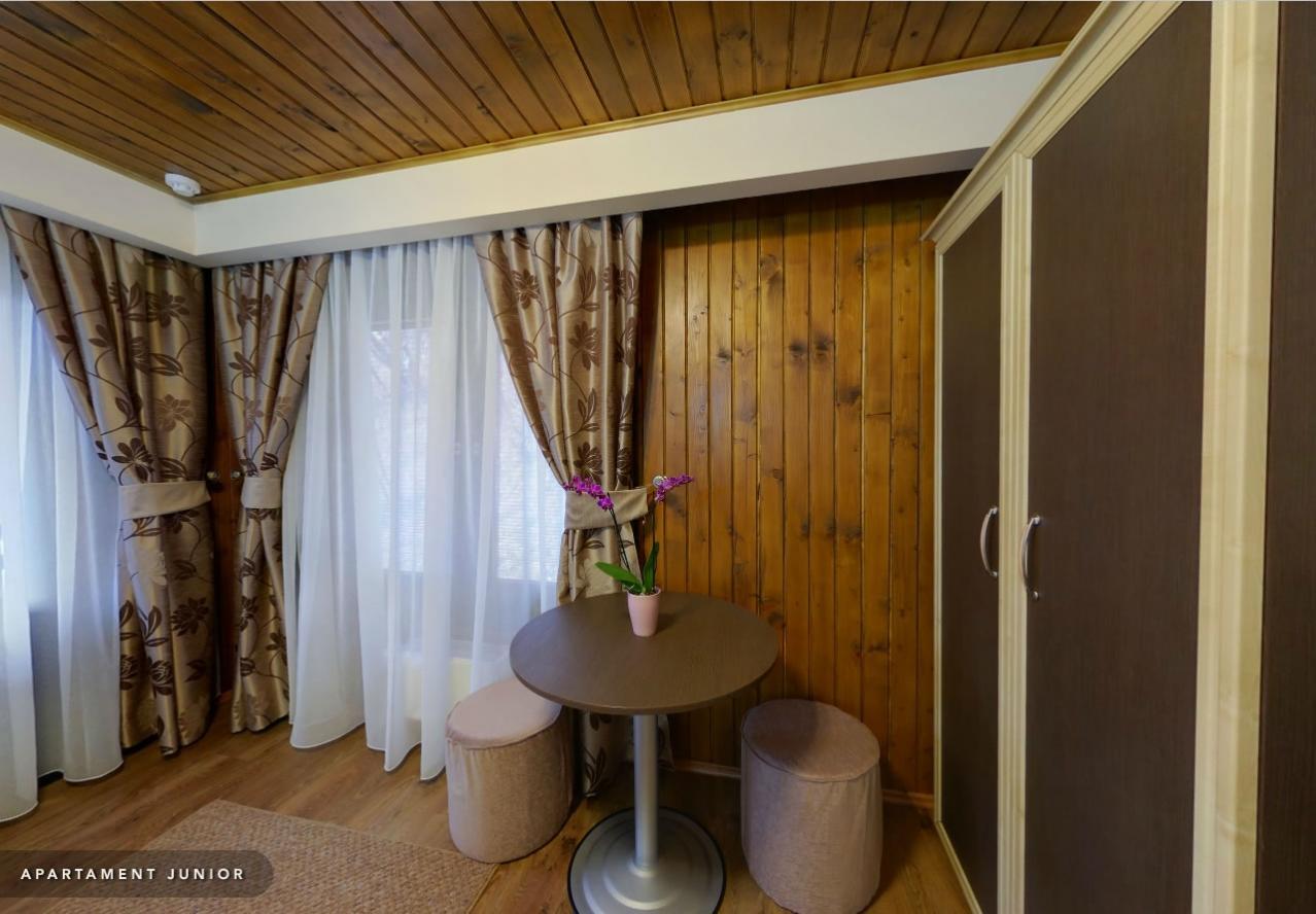 Drumu Carului Hotel Hillden Lodge&Restaurant מראה חיצוני תמונה