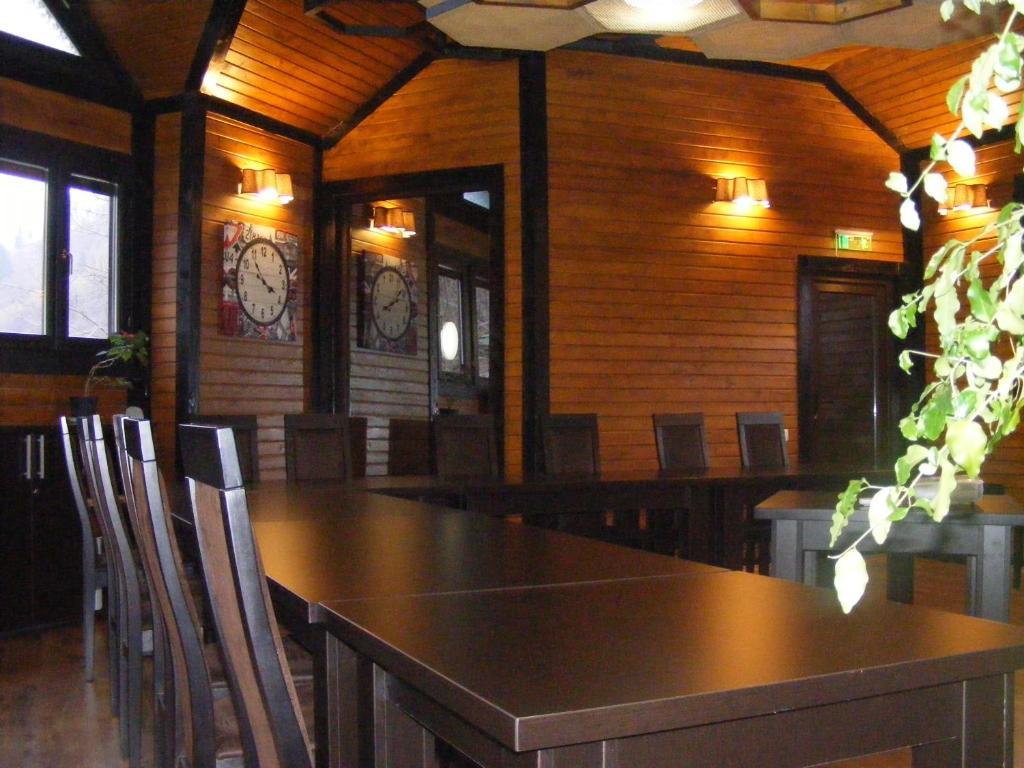 Drumu Carului Hotel Hillden Lodge&Restaurant מראה חיצוני תמונה